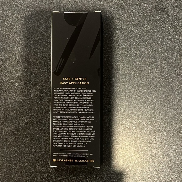 Lilly Lashes lash applicator.  New in box - Picture 4 of 4